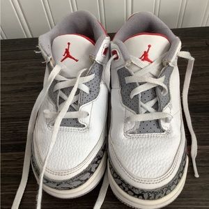 Boys Nike Air Jordan Retro 3 size 10